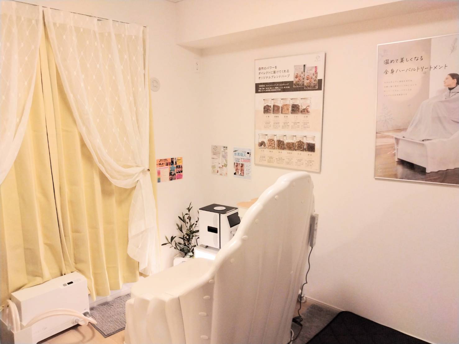 サロンでのカウンセリング・ケア風景