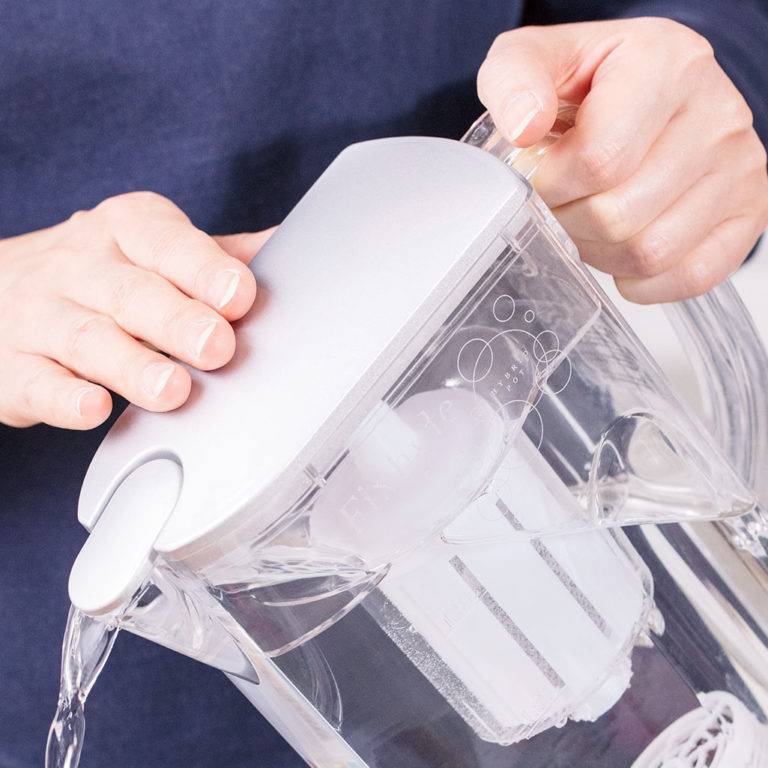 新鮮な水素水の提供